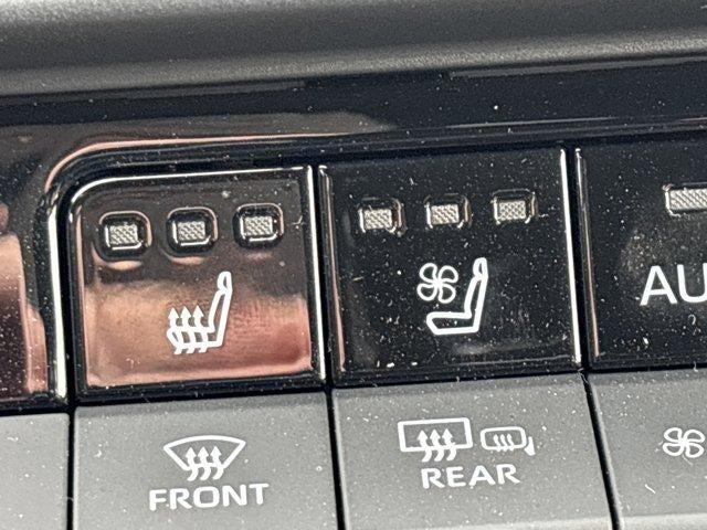 2026 Toyota Crown Platinum AWD (Natl)