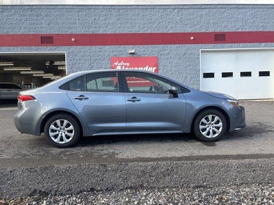2025 Toyota Corolla Hybrid LE FWD (Natl)