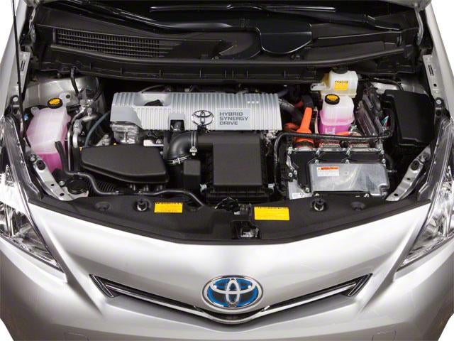 2013 Toyota Prius v 5dr Wgn Three (Natl)