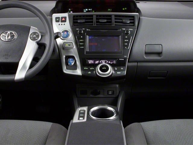 2013 Toyota Prius v 5dr Wgn Three (Natl)