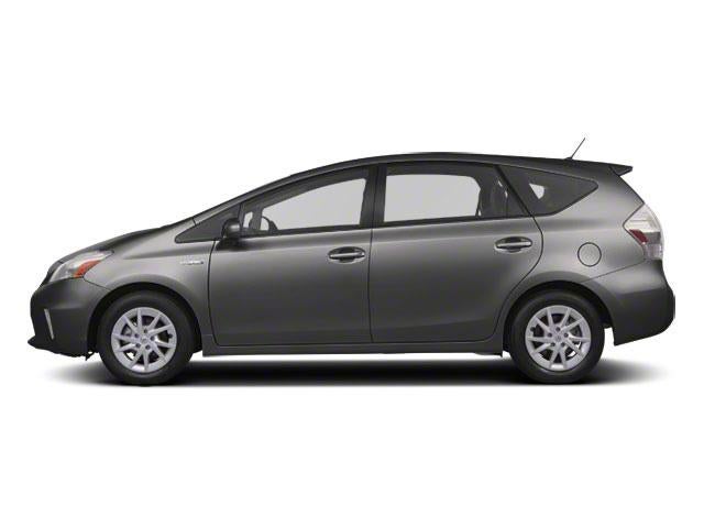 2013 Toyota Prius v 5dr Wgn Three (Natl)