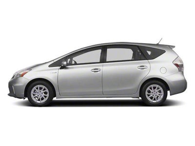 2013 Toyota Prius v 5dr Wgn Three (Natl)