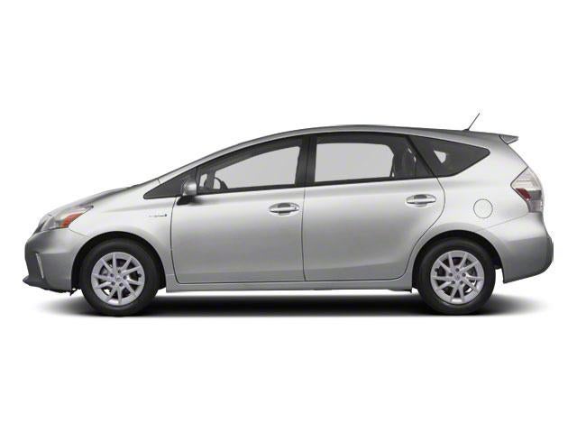 2013 Toyota Prius v 5dr Wgn Three (Natl)