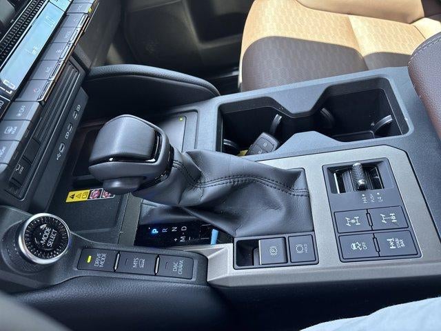2026 Toyota Land Cruiser 4WD (Natl)