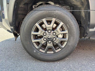 2025 Toyota 4Runner SR5 4WD (GS)