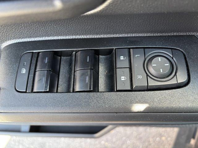 2025 Toyota 4Runner SR5 4WD (GS)