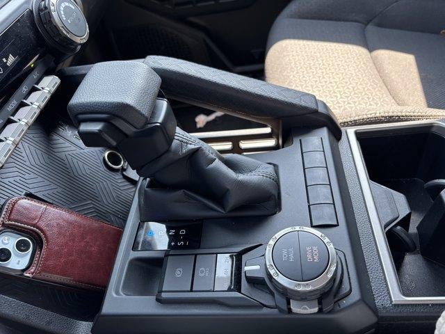2025 Toyota 4Runner SR5 4WD (GS)