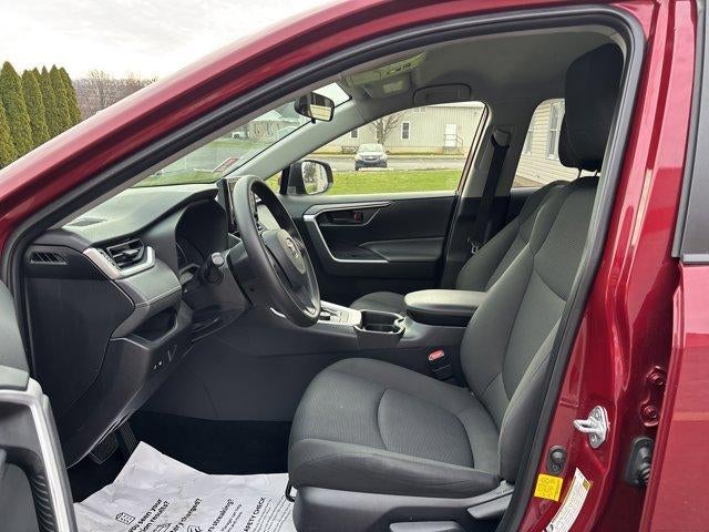 2019 Toyota RAV4 Hybrid LE AWD (Natl)