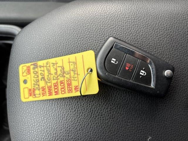 2019 Toyota RAV4 Hybrid LE AWD (Natl)