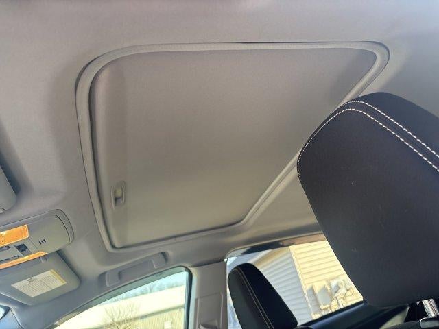 2017 Toyota RAV4 Hybrid LE Plus AWD (Natl)