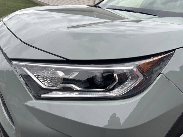 2019 Toyota RAV4 Hybrid XLE AWD (Natl)