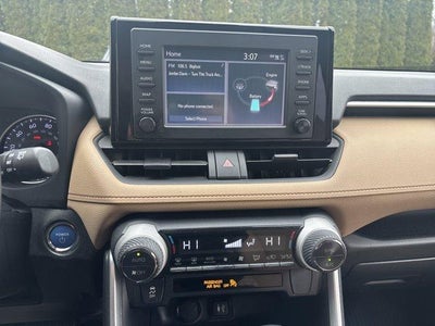 2019 Toyota RAV4 Hybrid XLE AWD (Natl)