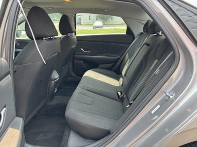 2025 Hyundai ELANTRA SEL Convenience IVT