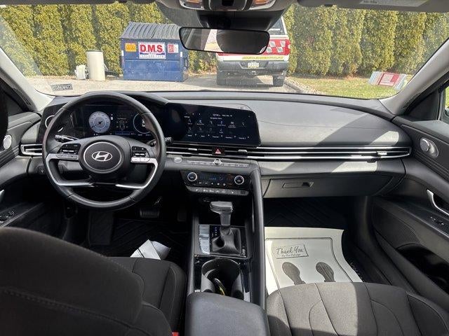 2024 Hyundai ELANTRA SEL IVT