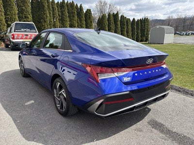 2024 Hyundai ELANTRA SEL IVT