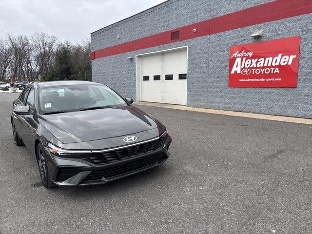 2025 Hyundai ELANTRA SEL Convenience IVT