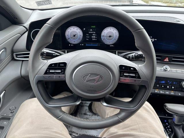 2025 Hyundai ELANTRA SEL Convenience IVT