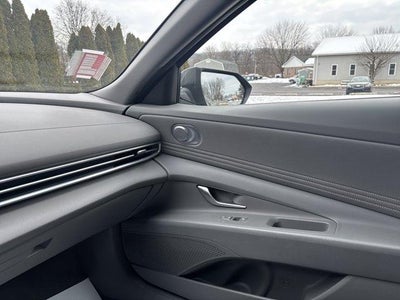 2025 Hyundai ELANTRA SEL Convenience IVT