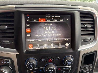 2014 RAM 1500 4WD Crew Cab 5.7 Ft Box Big Horn