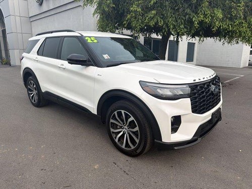 2025 Ford Explorer ST-Line 4WD