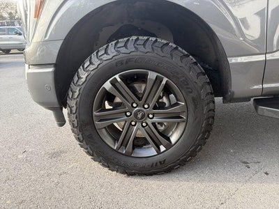 2022 Ford F-150 LARIAT 4WD SuperCrew 5.5' Box