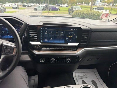 2024 Chevrolet Silverado 1500 Crew Cab Short Box 4-Wheel Drive LT 2FL