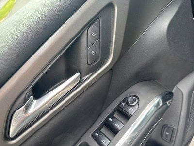 2025 Chevrolet Traverse LT w/2LT
