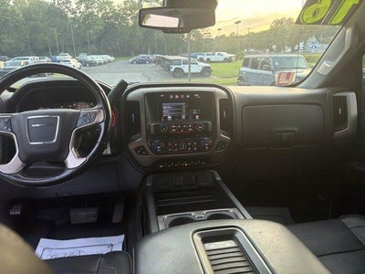 2016 GMC Sierra 2500 HD Crew Cab Standard Box 4-Wheel Drive Denali
