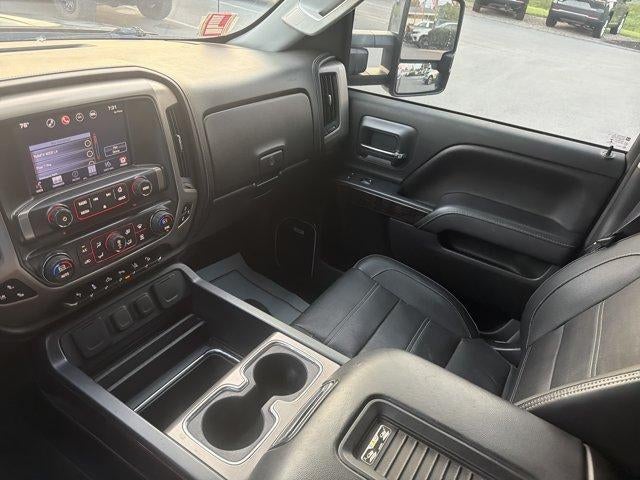 2016 GMC Sierra 2500 HD Crew Cab Standard Box 4-Wheel Drive Denali