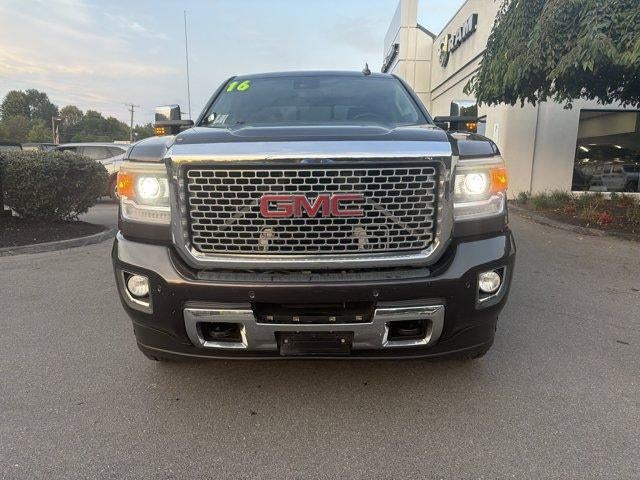 2016 GMC Sierra 2500 HD Crew Cab Standard Box 4-Wheel Drive Denali