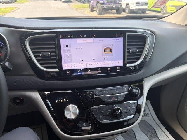 2023 Chrysler Pacifica Touring L FWD