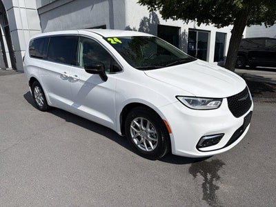 2024 Chrysler Pacifica Touring L FWD