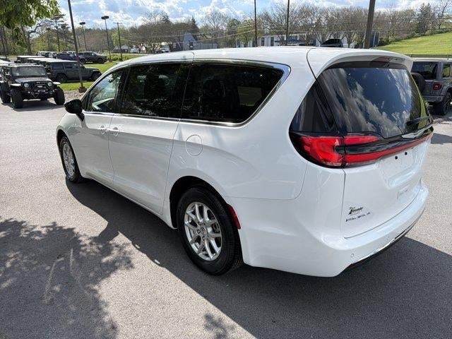 2024 Chrysler Pacifica Touring L FWD