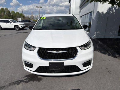 2024 Chrysler Pacifica Touring L FWD