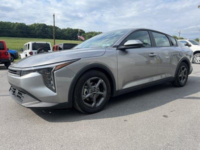 2025 Kia K4 LXS FWD
