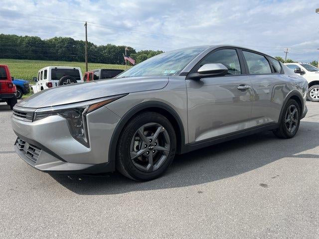 2025 Kia K4 LXS FWD