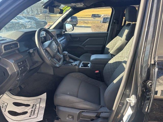 2024 Toyota Tacoma 4WD 4WD SR5 Double Cab 5' Bed AT (GS)