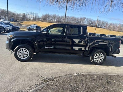 2024 Toyota Tacoma 4WD 4WD SR5 Double Cab 5' Bed AT (GS)