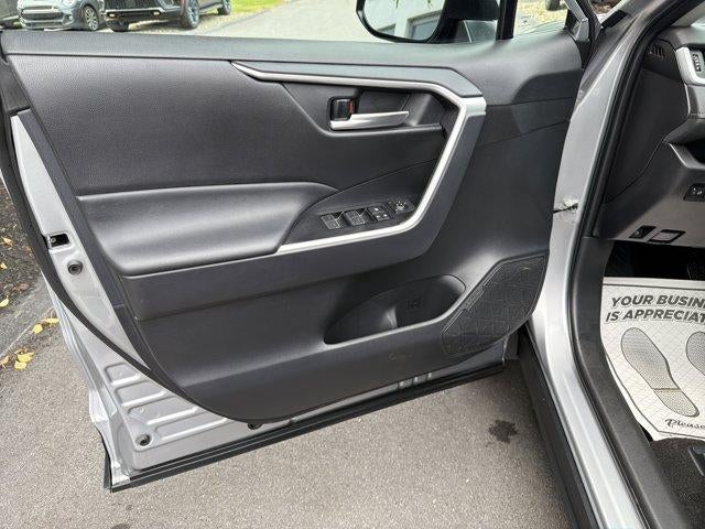 2025 Toyota RAV4 Hybrid XLE AWD (Natl)