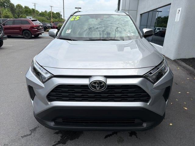 2025 Toyota RAV4 Hybrid XLE AWD (Natl)