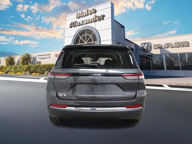 2023 Jeep Grand Cherokee Laredo X 4x4