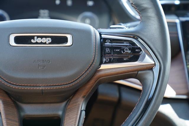 2023 Jeep Grand Cherokee Summit 4x4