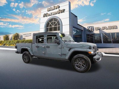 2025 Jeep Gladiator Sport S 4x4