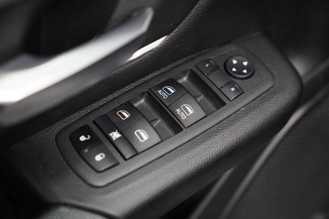 2022 RAM 1500 Big Horn 4x4 Crew Cab 5'7" Box