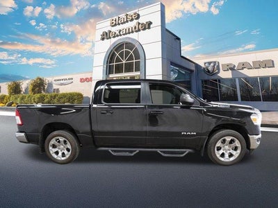 2022 RAM 1500 Big Horn 4x4 Crew Cab 5'7" Box