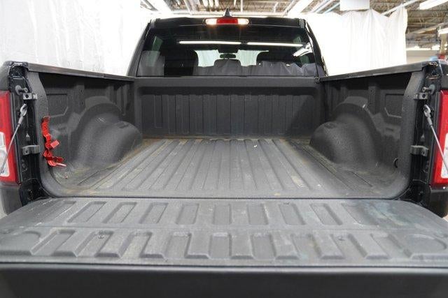 2022 RAM 1500 Big Horn 4x4 Crew Cab 5'7" Box