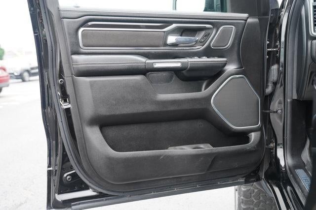 2022 RAM 1500 Laramie 4x4 Crew Cab 5'7" Box