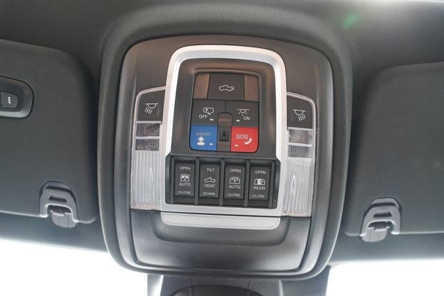 2023 RAM 1500 Laramie 4x4 Crew Cab 5'7" Box