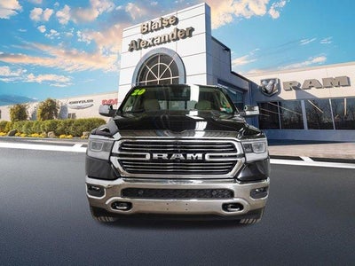 2020 RAM 1500 Laramie 4x4 Crew Cab 5'7" Box
