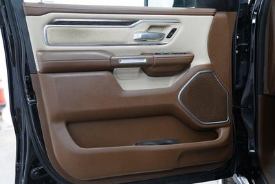 2020 RAM 1500 Laramie 4x4 Crew Cab 5'7" Box